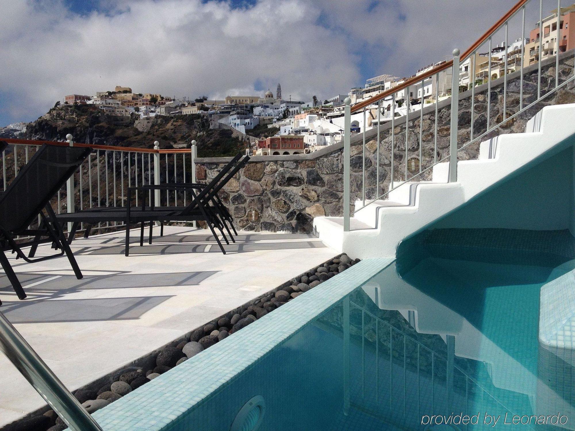 Cori Rigas Suites Fira  Bagian luar foto
